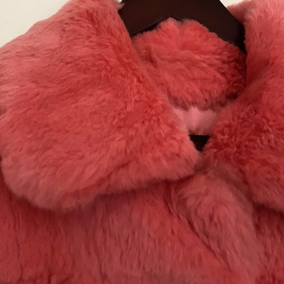 Pink Fur Coat - Picture 4 of 9